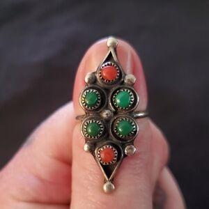 Vintage Silver Ring with Turqoise and Coral Stones